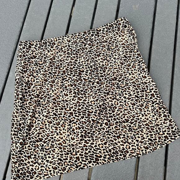 SHEIN skirt, women’s size M, leopard print, elastic waist - Picture 2 of 6